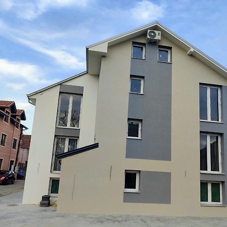 Apartmani Hub Ni Extérieur photo